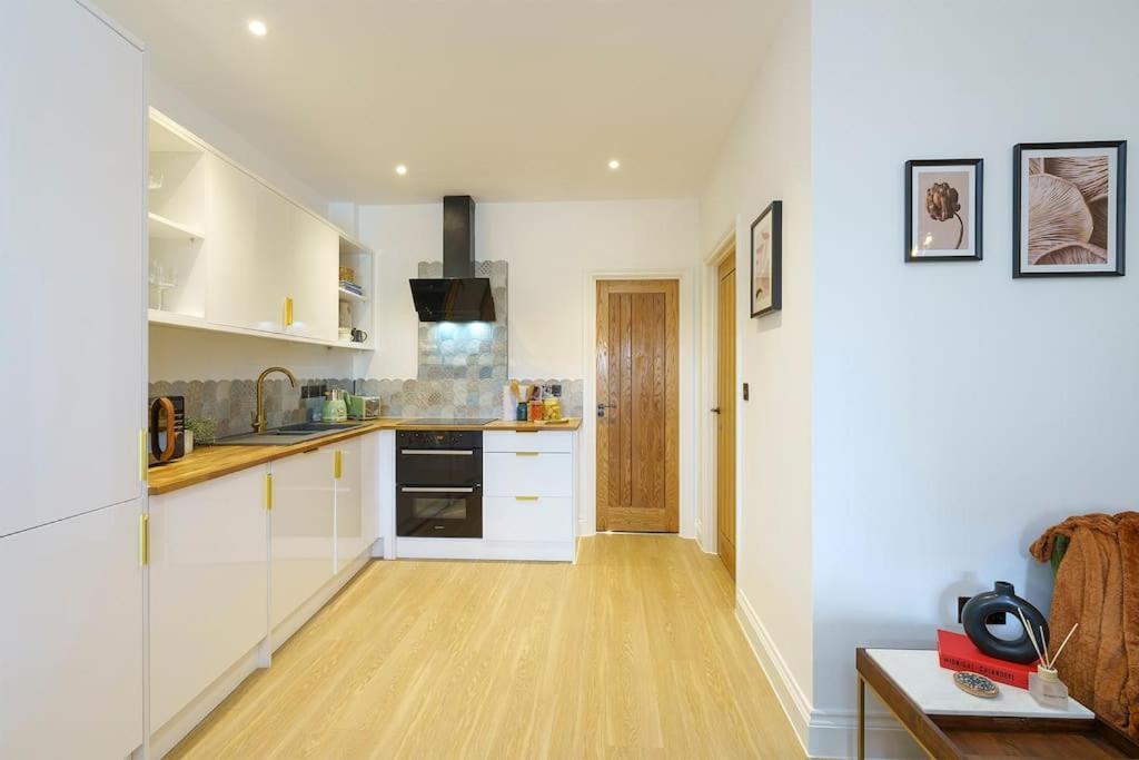 Bressingham - 2 Bedroom Luxury Apartment By Mint Stays Bristol Exterior photo